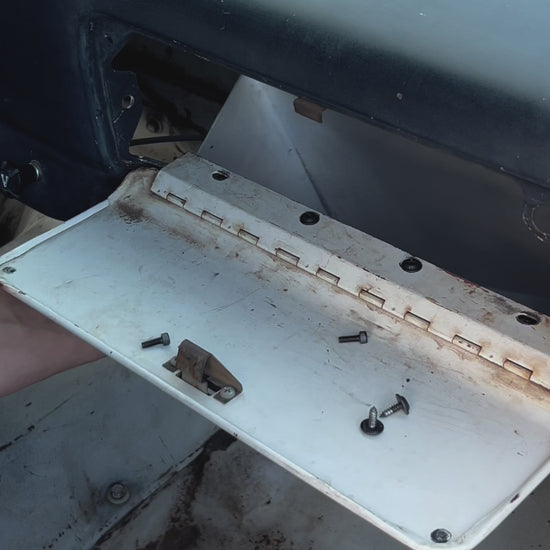 D100 Glove box 1961-1968 install