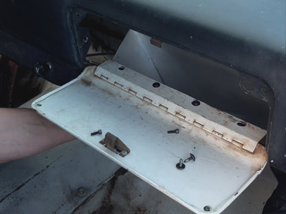 D100 Glove box 1961-1968 install